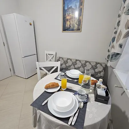Metropolitan 89 With Free Parking Ac Center *